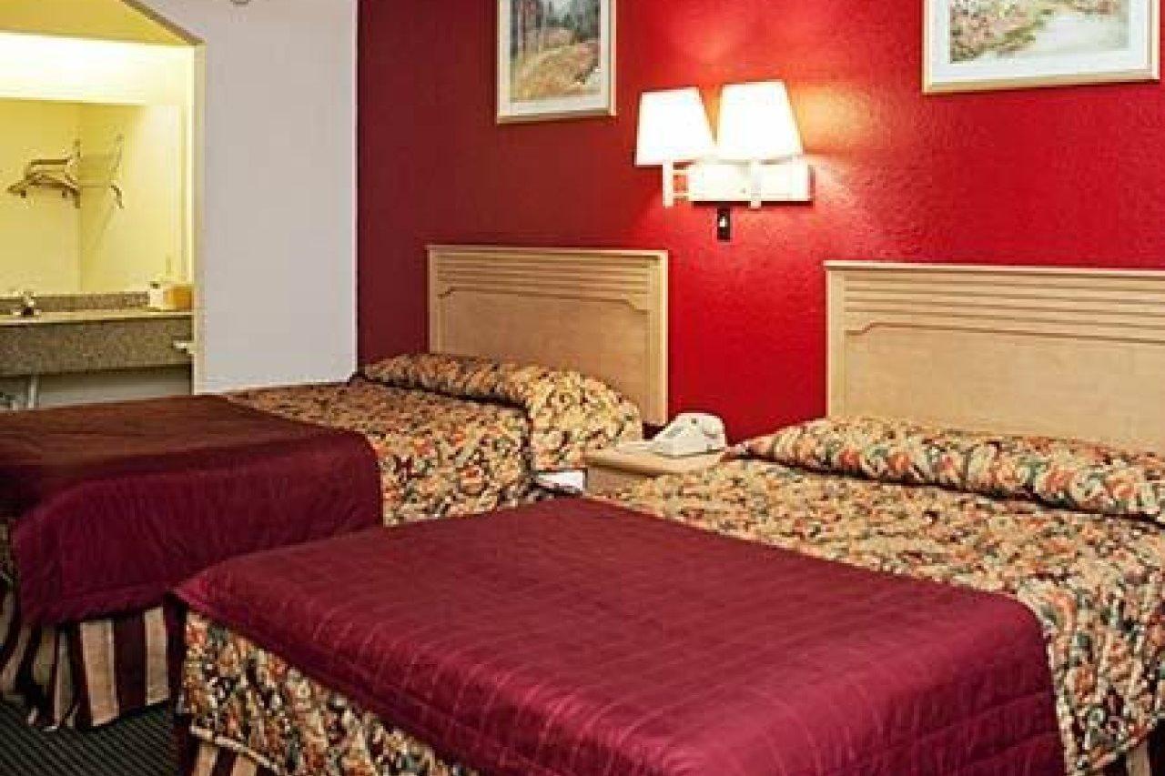 Louetta Crystal Inn 249 North المظهر الخارجي الصورة