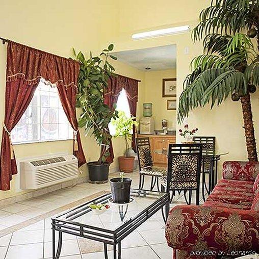 Louetta Crystal Inn 249 North المظهر الخارجي الصورة