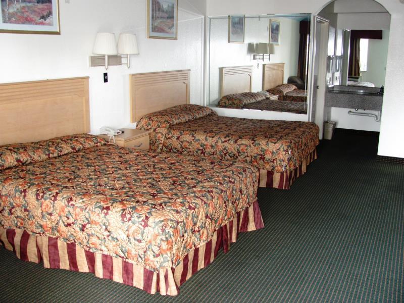 Louetta Crystal Inn 249 North المظهر الخارجي الصورة